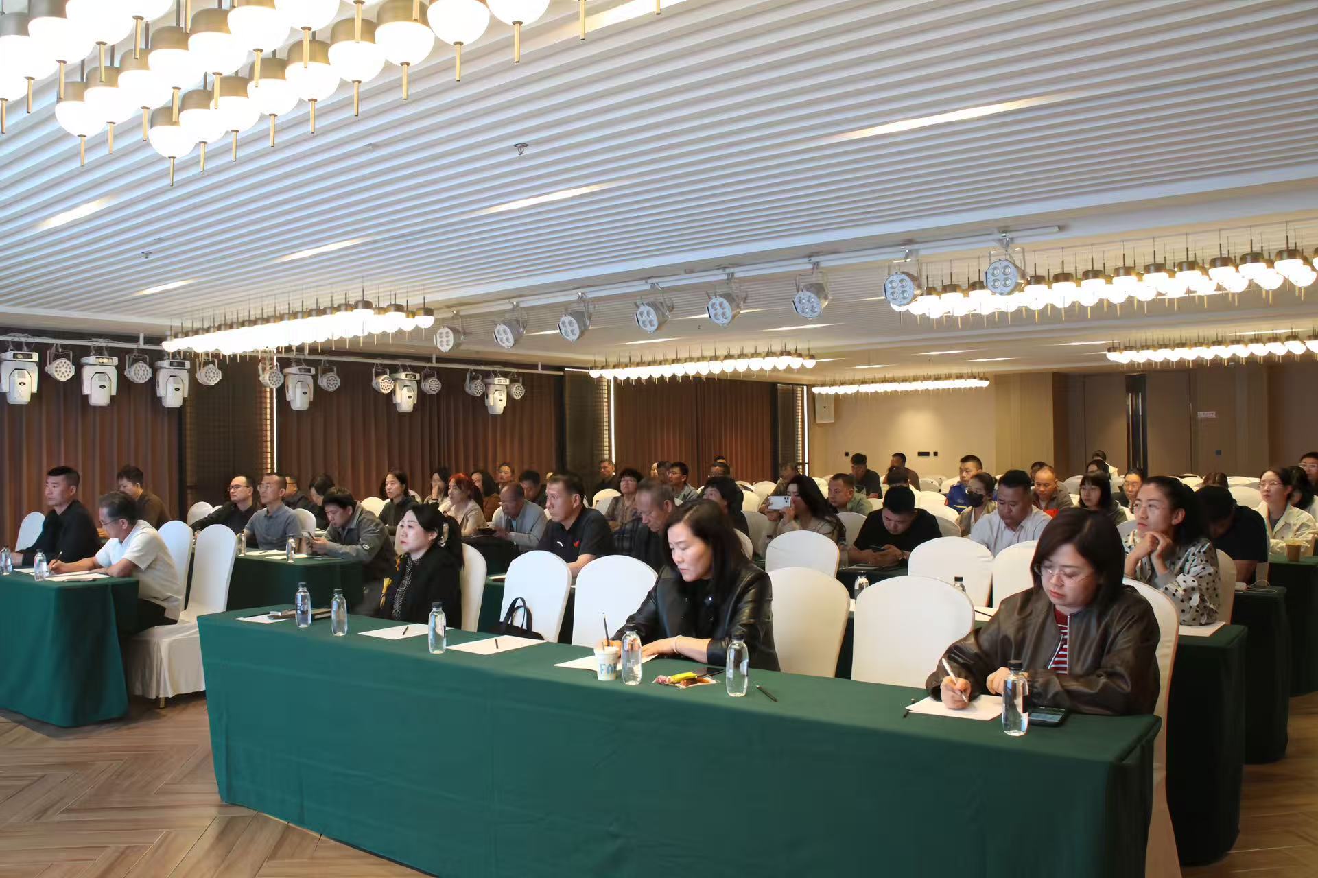 84fe3e840ec7904d79cdada5fd4adcac